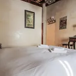 Casa De La Juderia * Seville