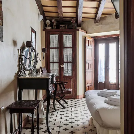 Rum i privatbostad Casa De La Juderia *