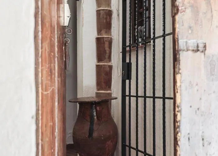 Casa De La Juderia 홈스테이